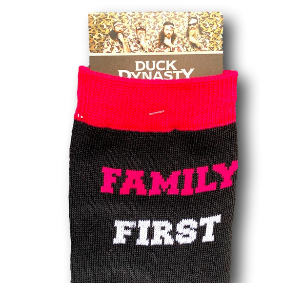 3/$20 Duck Dynasty "Family First, Business 2nd" Funny Novelty Crew Socks - NWT - Picture 2 of 4